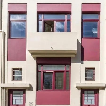 Path Bonjardim Apartments