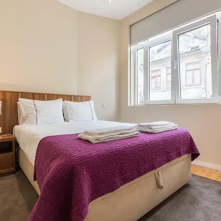 Path Bonjardim Apartments Apartment