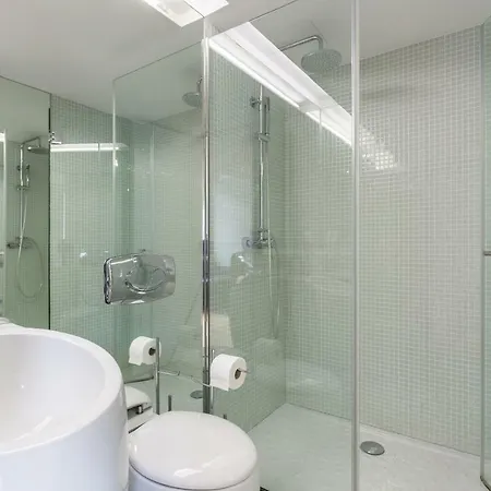 Path Bonjardim Apartments Apartment