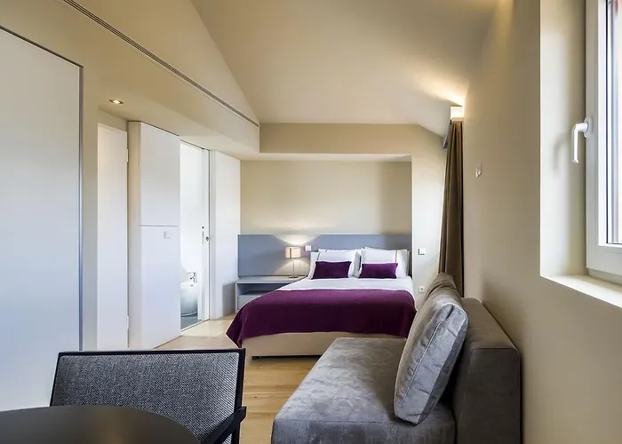 Path Bonjardim Lägenhet